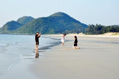 Nha Nghi Phuong Thao Bed and Breakfast Quan Lan Buitenkant foto